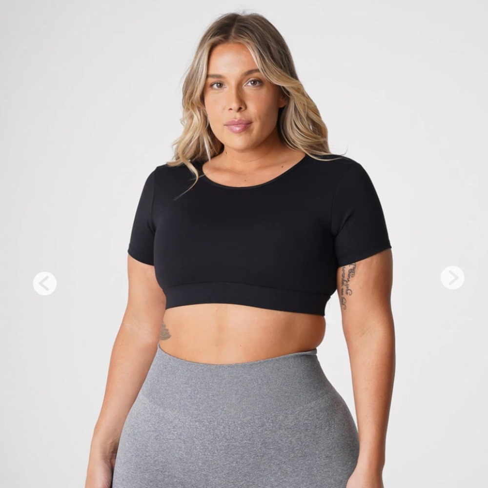 NVGTN black open back tee size medium